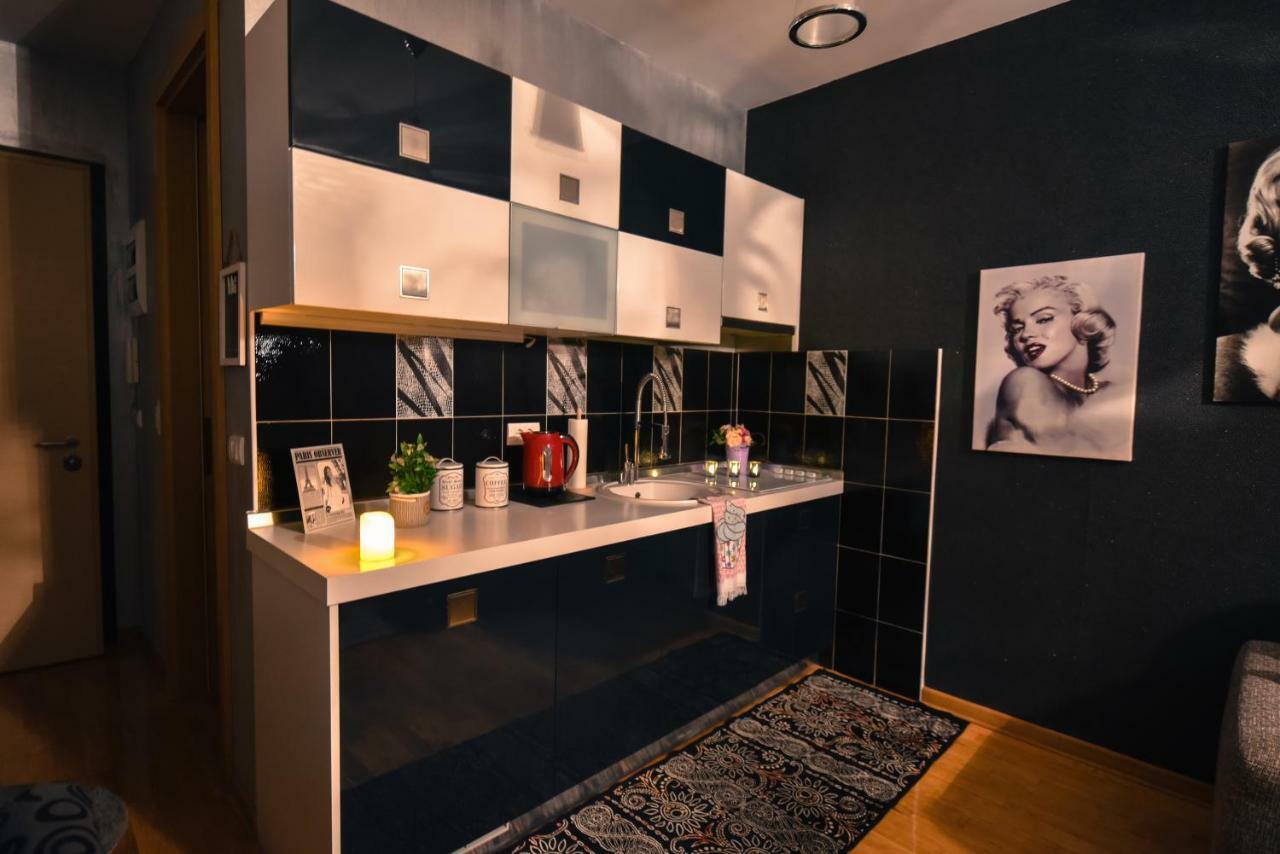 Marilyn Apartment Budva Bagian luar foto